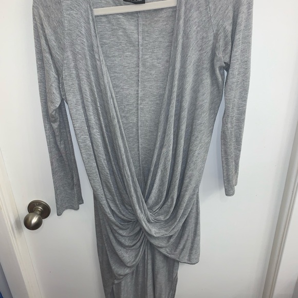 Short to Long Shirt - Picture 2 of 3